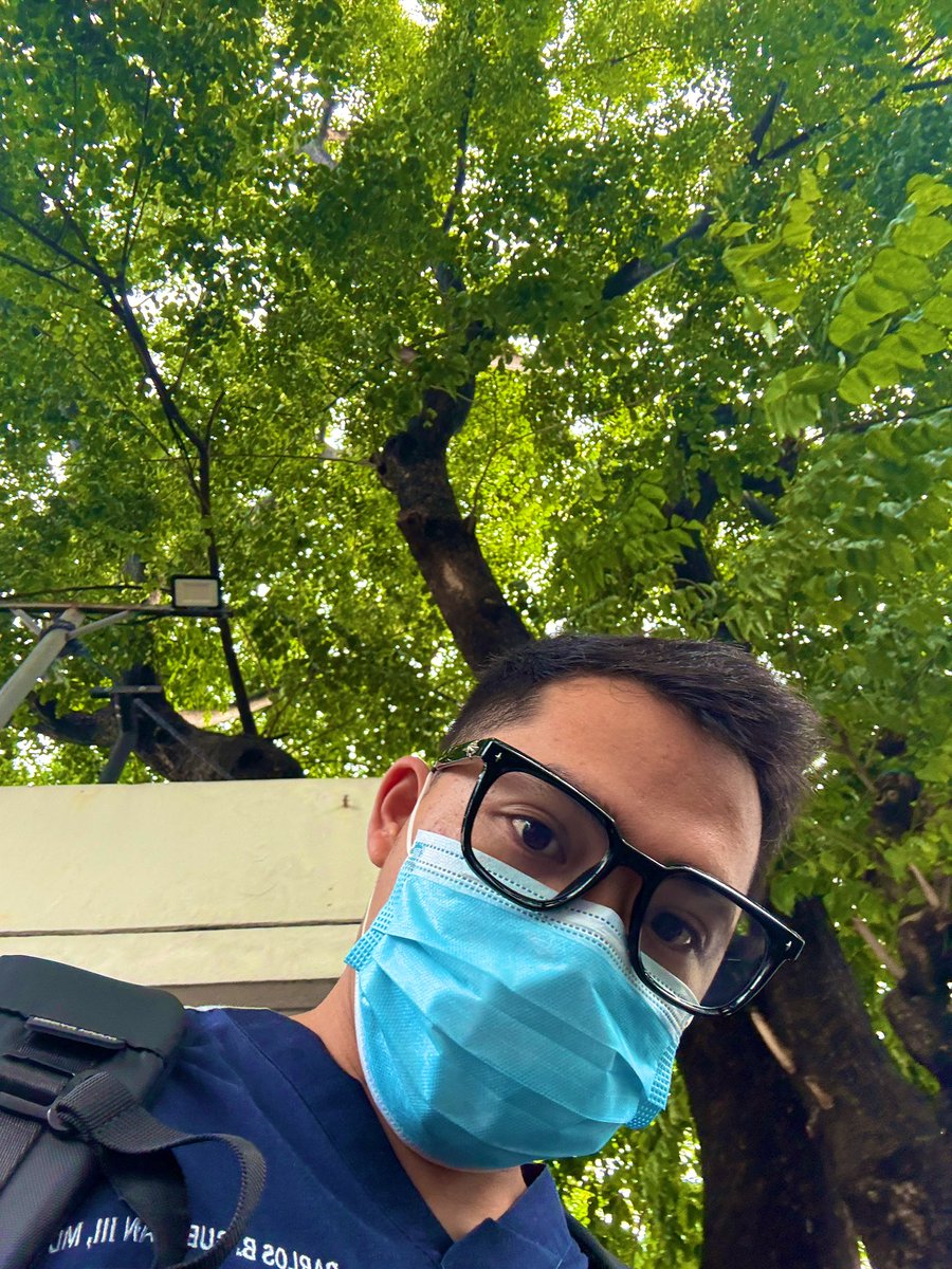 solrac_18's tweet photo. tried some new specs. 🤓 https://t.co/KkS2YJhqrg
