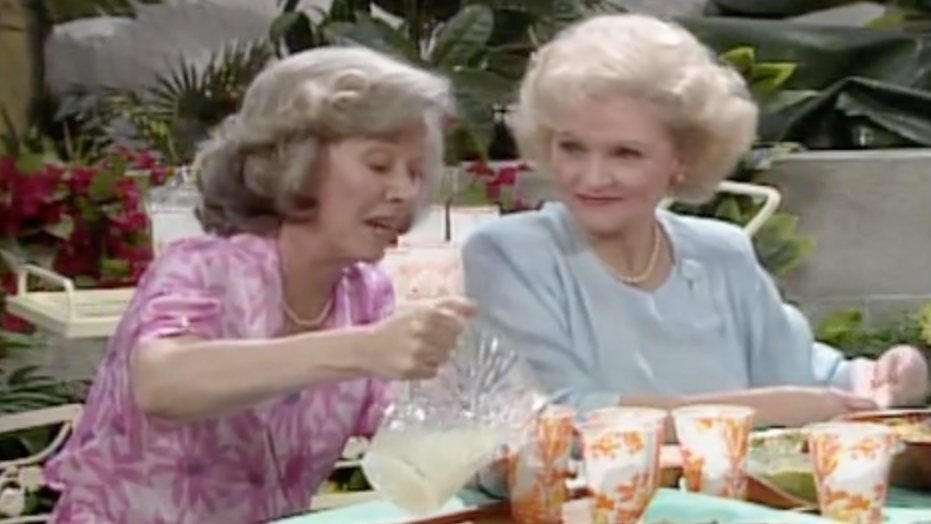 St. Olaf Stories tweet media