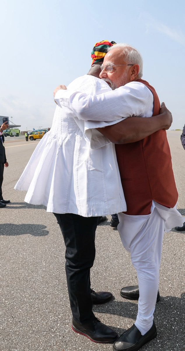 JDebrahofficial's tweet image. A warm embrace that speaks louder than words.
President John Mahama & Prime Minister Narendra Modi share a moment of genuine brotherhood and mutual respect.
Ghana and India - united in friendship, shared values, & a vision for a better future.
#StrongerTogether #GhanaIndia