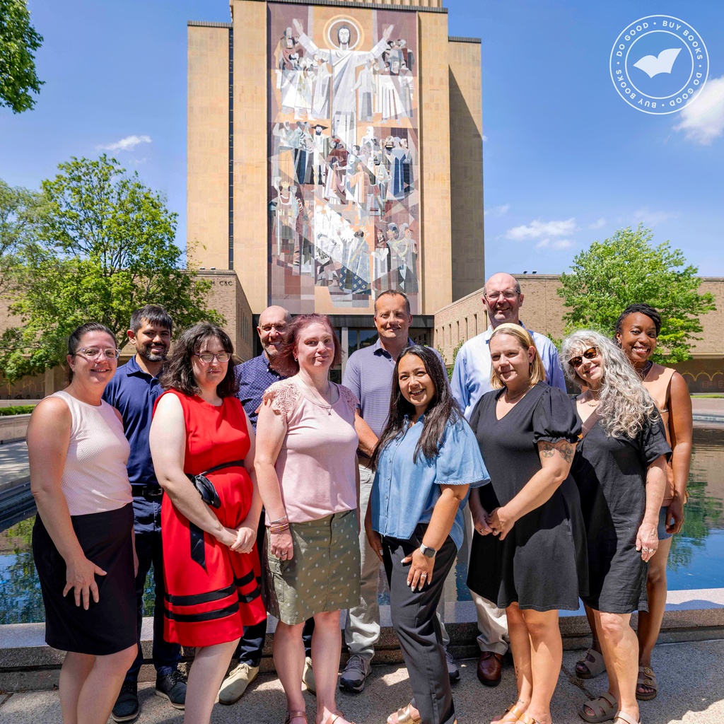 BWBooks's tweet image. The Global Sales team met at HQ last week! First stop: Hesburgh Library and Notre Dame. A powerful way to reconnect with our roots, and each other. 📚🌍
#betterworldbooks #globalsales #salesteam #usedbooks #librarylife #bookdonations #uksalesteam #ussalesteam