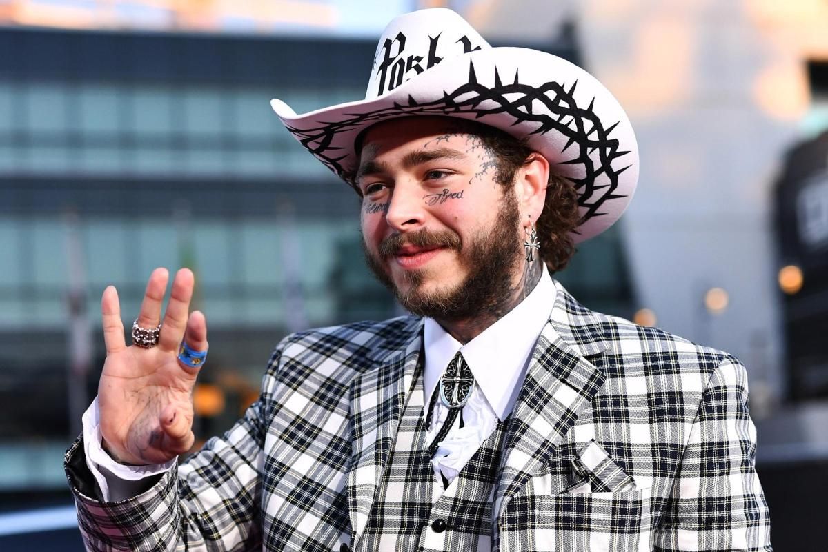 GRUNGECAKE (@grungecake) on Twitter photo Post Malone opens first bar in Nashville, Tennessee buff.ly/CF1D8SV Post Malone opens first bar in Nashville, Tennessee buff.ly/CF1D8SV