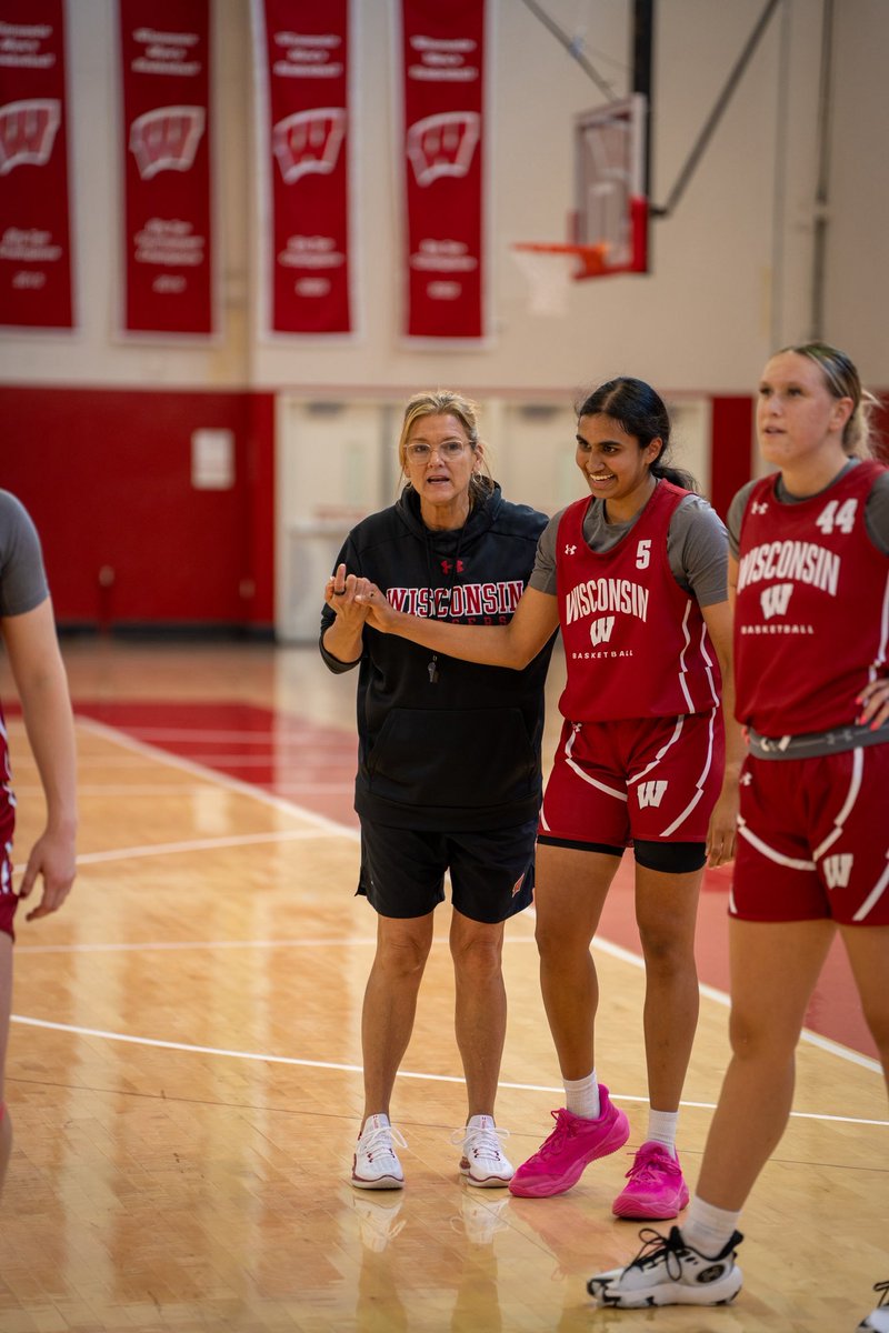 BadgerWBB's tweet image. The crew behind the W. 

#OnWisconsin