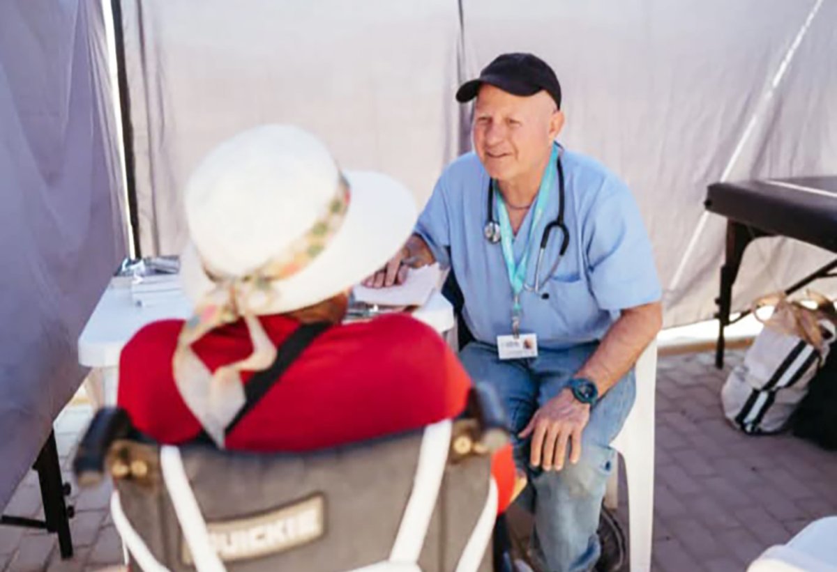 UTHealthHouston's tweet image. From the classrooms of @McGovernMed to mountain villages in South America, Thomas “Tom” A. Leavens, MD ’90, has dedicated his life to serving others. Now, he is honoring the mentors who shaped his journey by establishing two student scholarship endowments. go.uth.edu/leavens