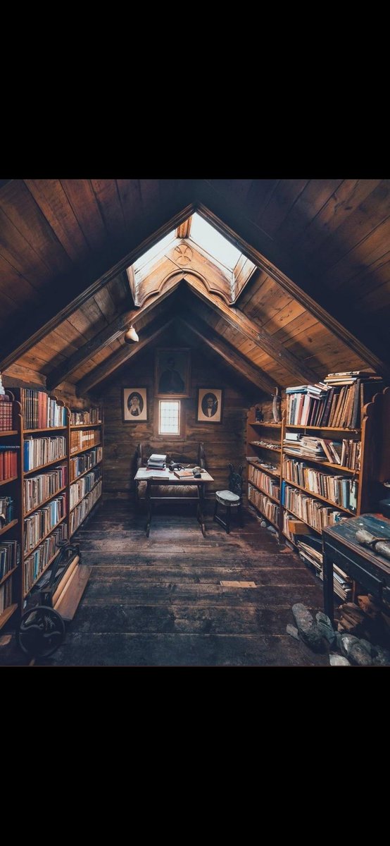 blackea54353093's tweet image. Hisler gercek, gülüsler sahte...
#GeceyeNotum 
#geceyeikikelam