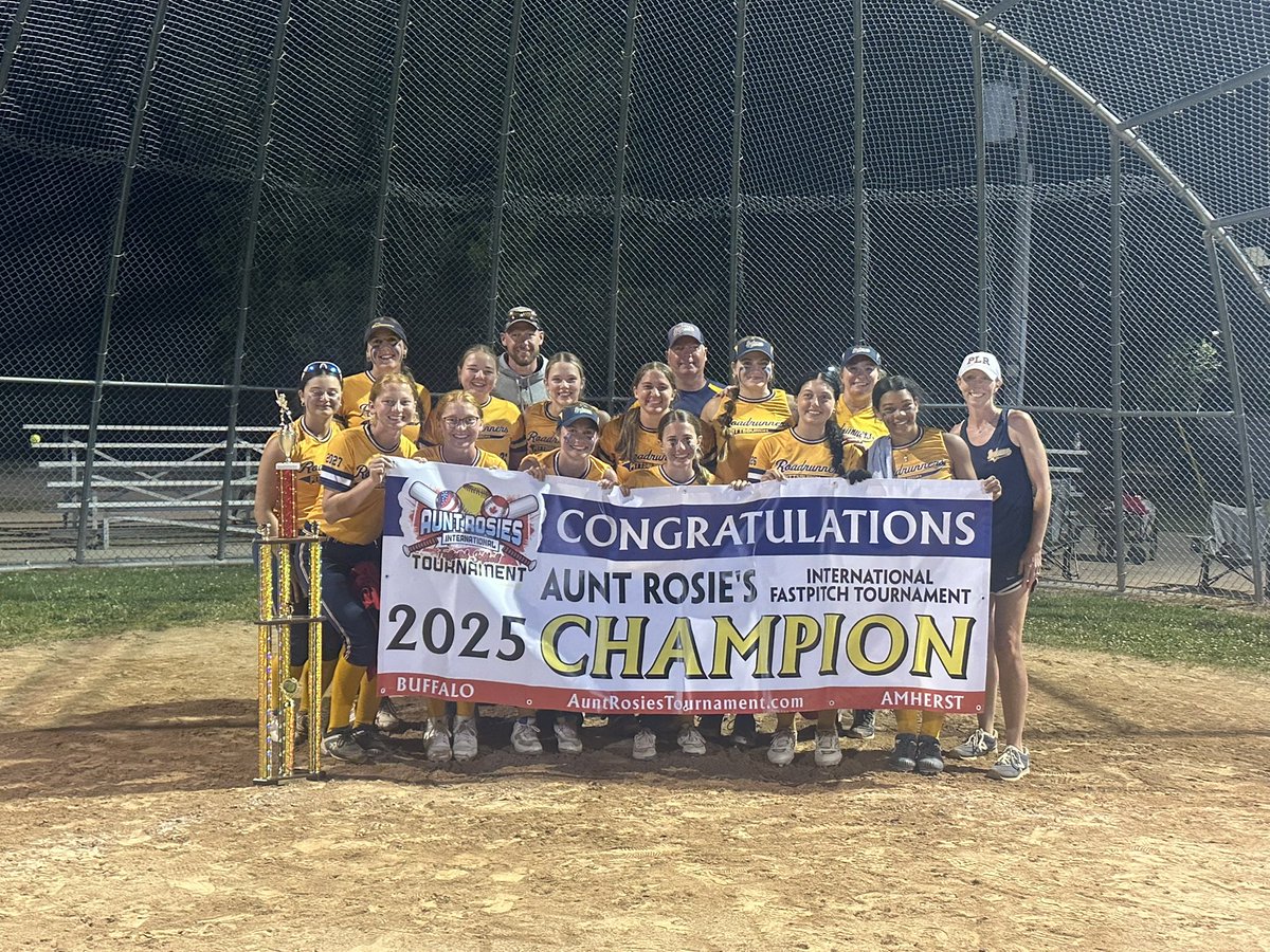 ReeseTemme2026's tweet image. Big championship win in Buffalo! On Sunday I batted .789 and overall I batted .621. I had 18 hits total with 3 triples and 1 double, and I manufactured 12 RBIs for my team! In the field I had 14 putouts and 2 assists, making 1 diving catch and throwing out a girl at home. Go PLR!