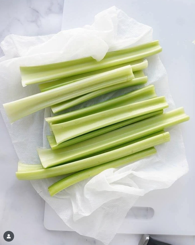 Did you know that storing celery the wrong way can make it go limp faster? 😱 Keep your #celery fresh and crunchy longer with a few easy tips!

Get the full run down from The Produce Moms: bit.ly/40nsAk7