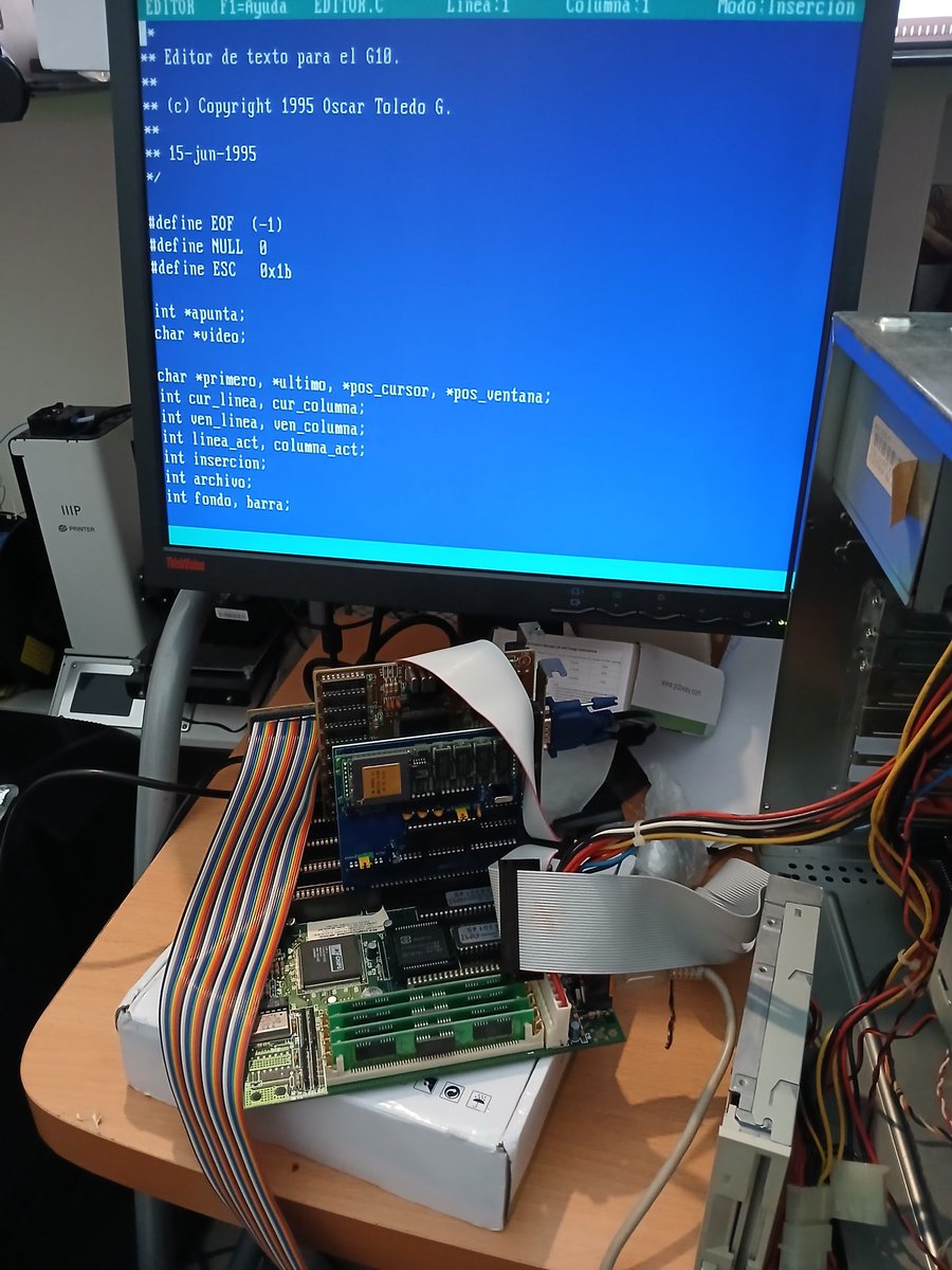 nanochess's tweet image. No wires are needed! All my software is working. I also tested with the Mandelbrot program from Geekdot to make sure my board is compatible with the Inmos B004 board 😀✌️ #retro #transputer