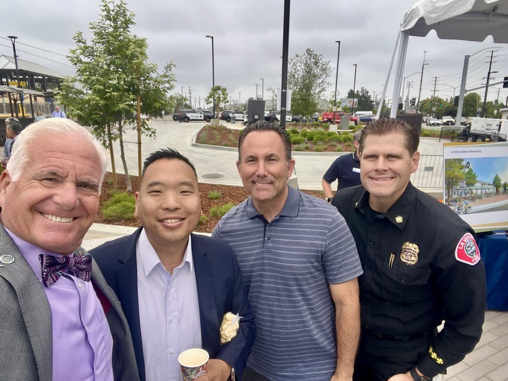 Last stop: La Verne/Fairplex!🚆🎉

With this final station dedication, we officially wrap up the 9-mile, 4-station Foothill Gold Line extension from Glendora to Pomona. 

Huge thanks to everyone who came out to celebrate this major milestone connecting the San Gabriel Valley!