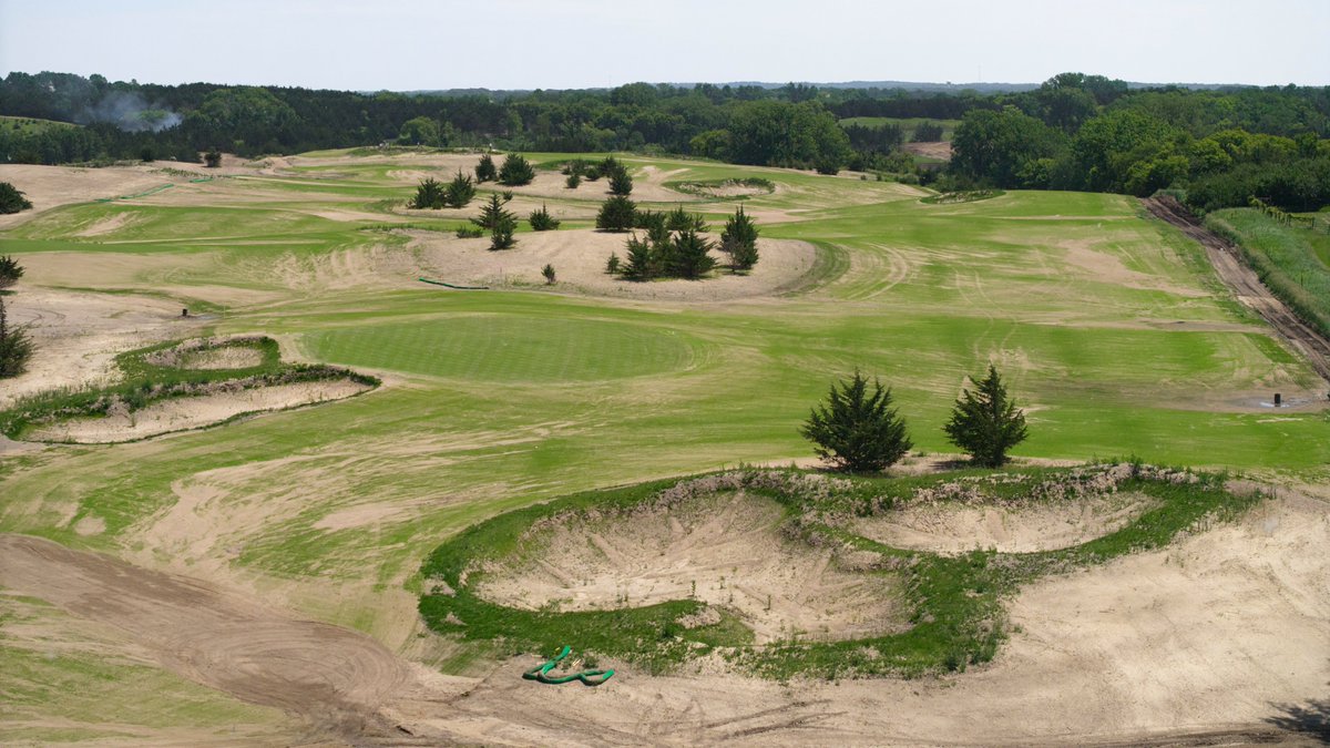 OCMGolf's tweet image. A touch of green at Tepetonka - our newest design near New London, Minnesota. Images: @capturefilmco