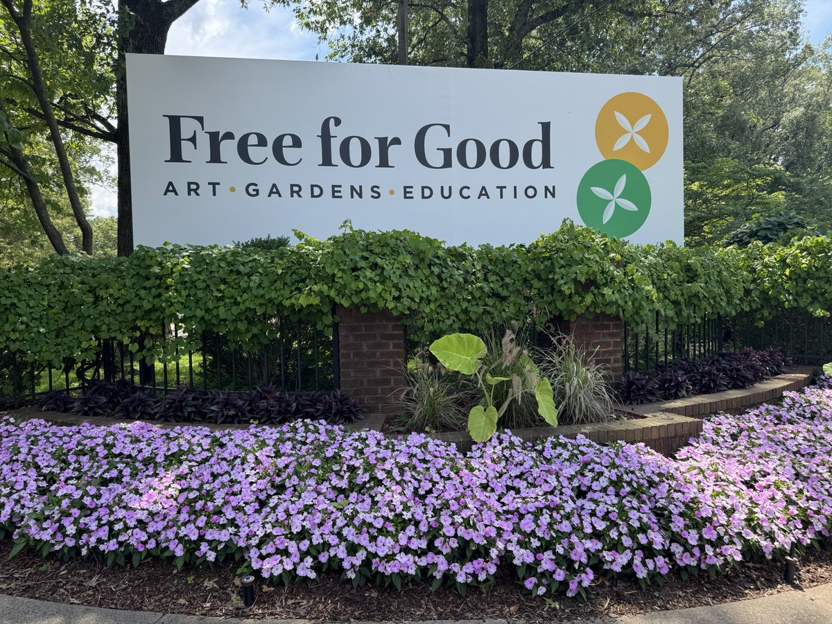 SeaIsleSeahawks's tweet image. Our Principal, Dr. @ReneeMeeks, met with Margarita Sandino, Dir. of Education, and Christine Ruby, Youth Programs Coordinator at Dixon Gallery &amp;amp; Gardens @DixonGG to explore ways to grow our connection &amp;amp; enrich opportunities for our students. We are excited about this partnership!