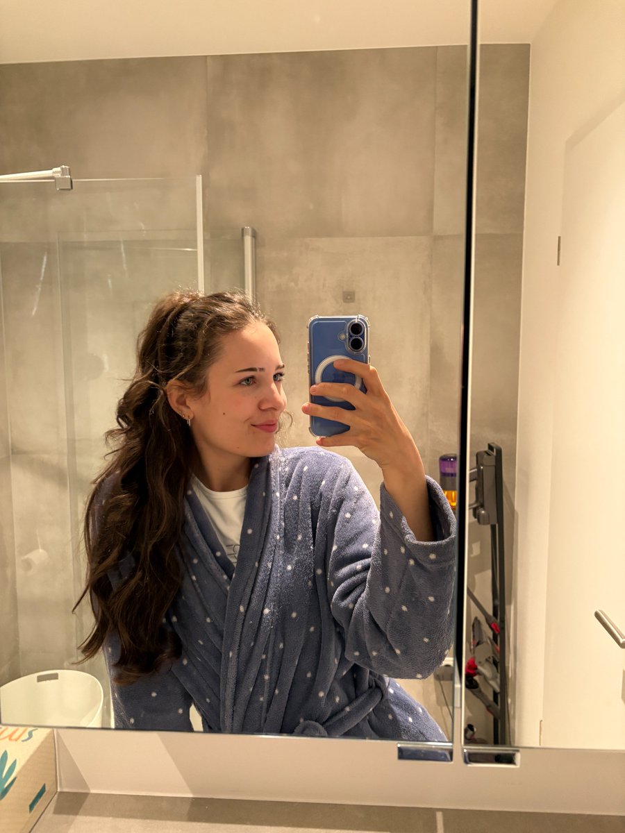 would you cuddle with me every morning??