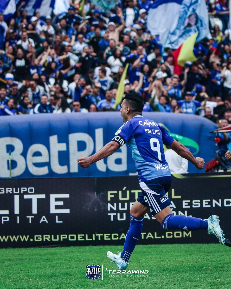 A pesar de las críticas constantes y de los insultos recibidos en estadios y redes sociales, el mejor jugador de la historia de Colombia cumplió su sueño de vestir la camiseta del club de sus amores. 

Las palabras de agradecimiento quedan cortas, <a href="/FALCAO/">Radamel Falcao</a>. 💙🐯