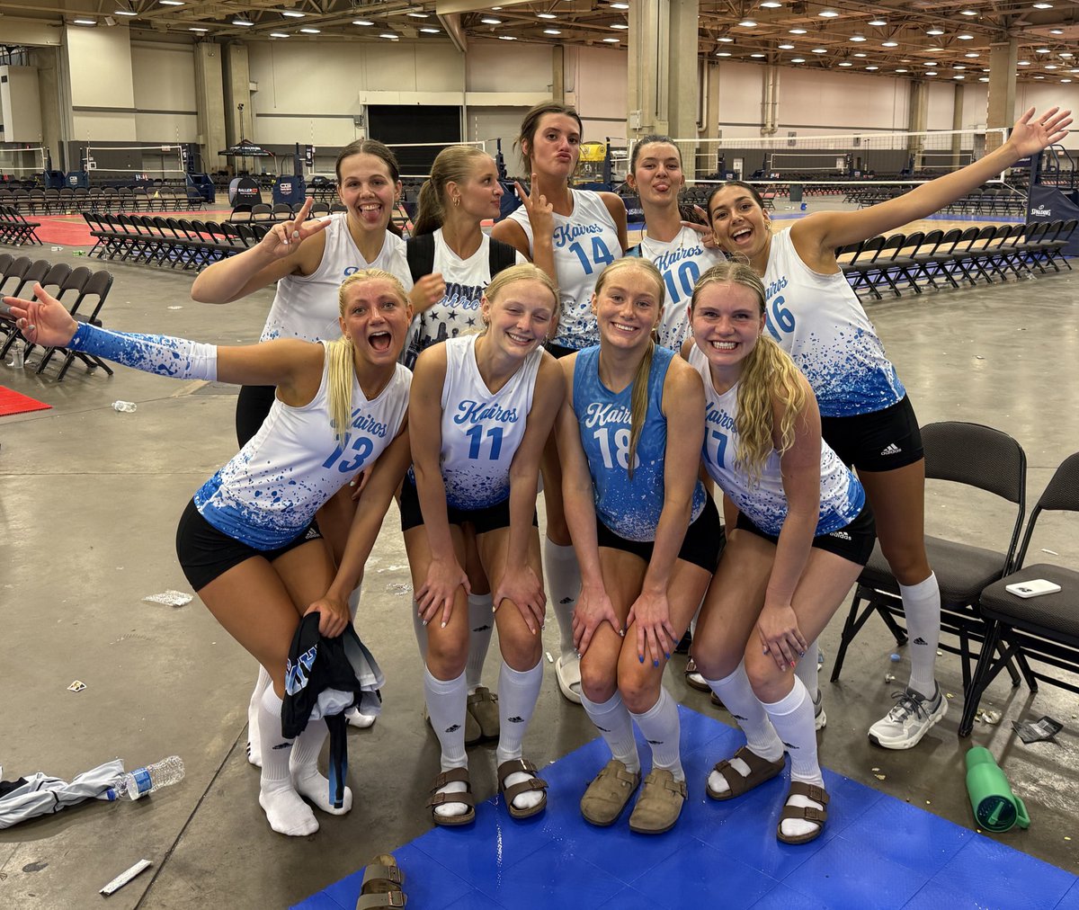 Went 2-0 day two and 2-0 so for on day three play to go for gold at six on court #39 #GJNC <a href="/kairoselitevbc/">𝔸𝕧𝕖𝕣𝕒 𝕊𝕡𝕠𝕣𝕥𝕤 𝕂𝕒𝕚𝕣𝕠𝕤 𝕍B</a>