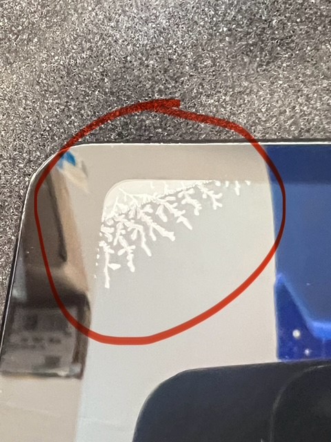 yarlipo's tweet photo. Buying Surface Pro devices each year since 2019.

My device had a spontaneous screen defect. Kept getting bigger with time. 

Microsoft refused to repair under warranty. Lifetime client value lost 30K CHF+  Will Apple be better? Sad...

@microsoft_ch @MicrosoftHelps https://t.co/hrHM42gygC