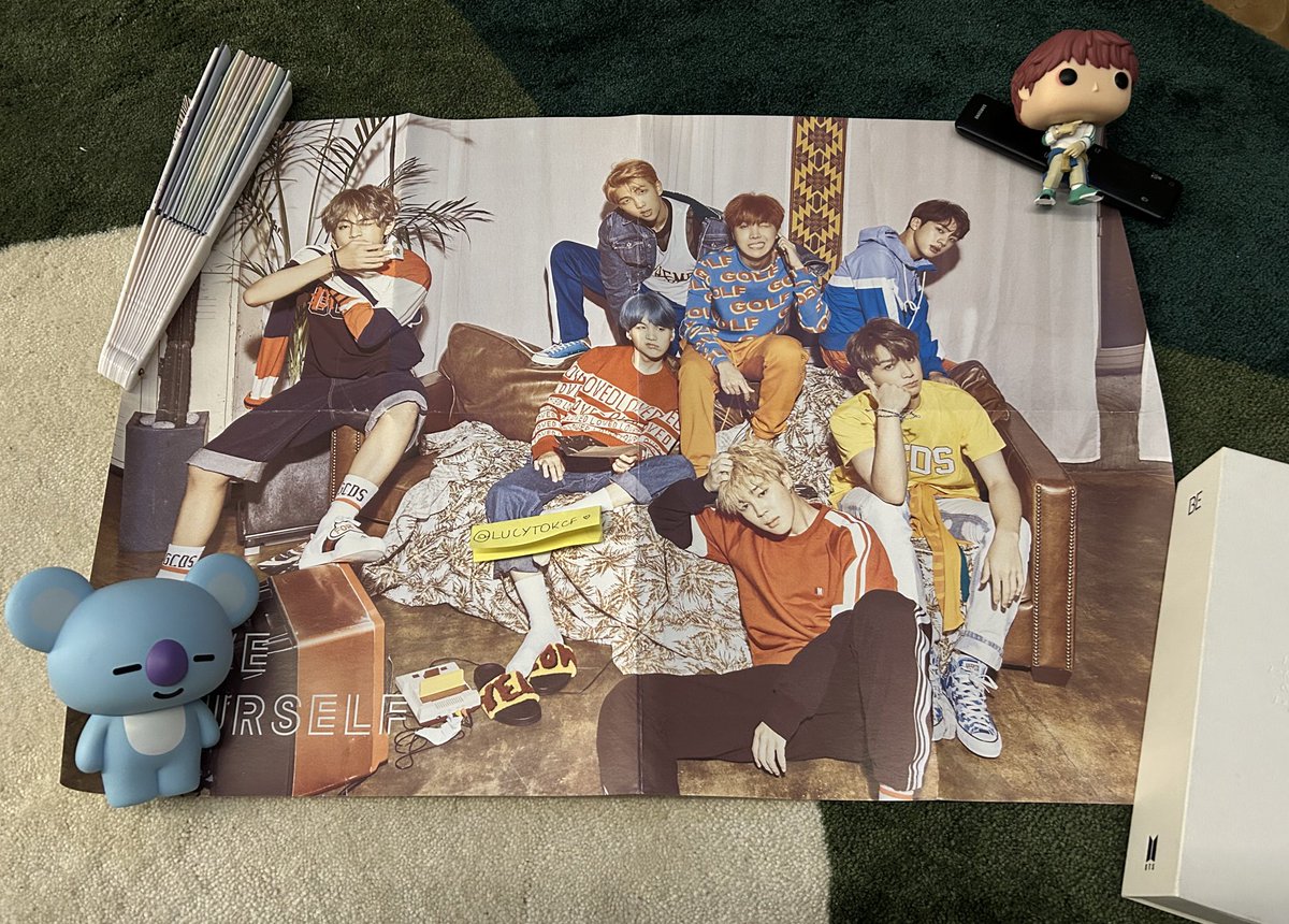 lucytokcf's tweet photo. — vendo poster bts love yourself her

- versões V e E: R$60,00 (cada)

🚚 frete GRÁTIS
✖️ avaria: marcas de dobra
💵 pagamento imediato, não reservo
💜 RT para ajudar https://t.co/YpSU0WxAbu