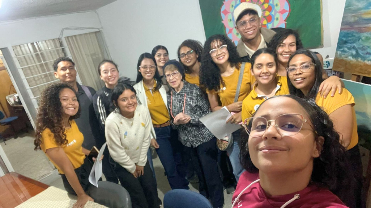 #ActualidadUnacense 📌FCAC fortalece procesos contables de la Fundación para la Educación Especializada💛💙
Lee la nota completa aquí: 
👉unac.edu.co/fcac-y-fundaci…