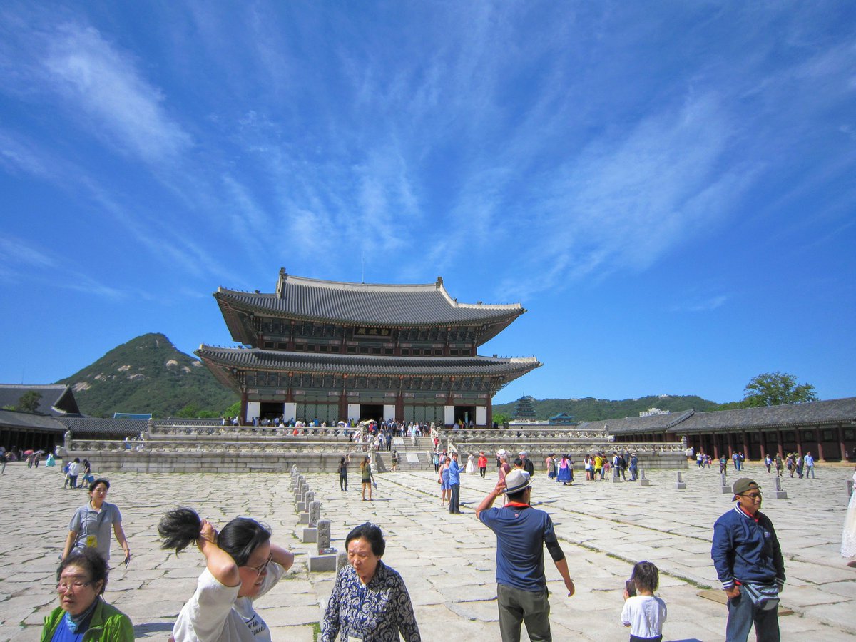 kirktoye's tweet image. 韓国を代表する観光地の1つ、景福宮は様々な韓国ドラマのロケ地としても有名です!!(2017年6月) #ソウル