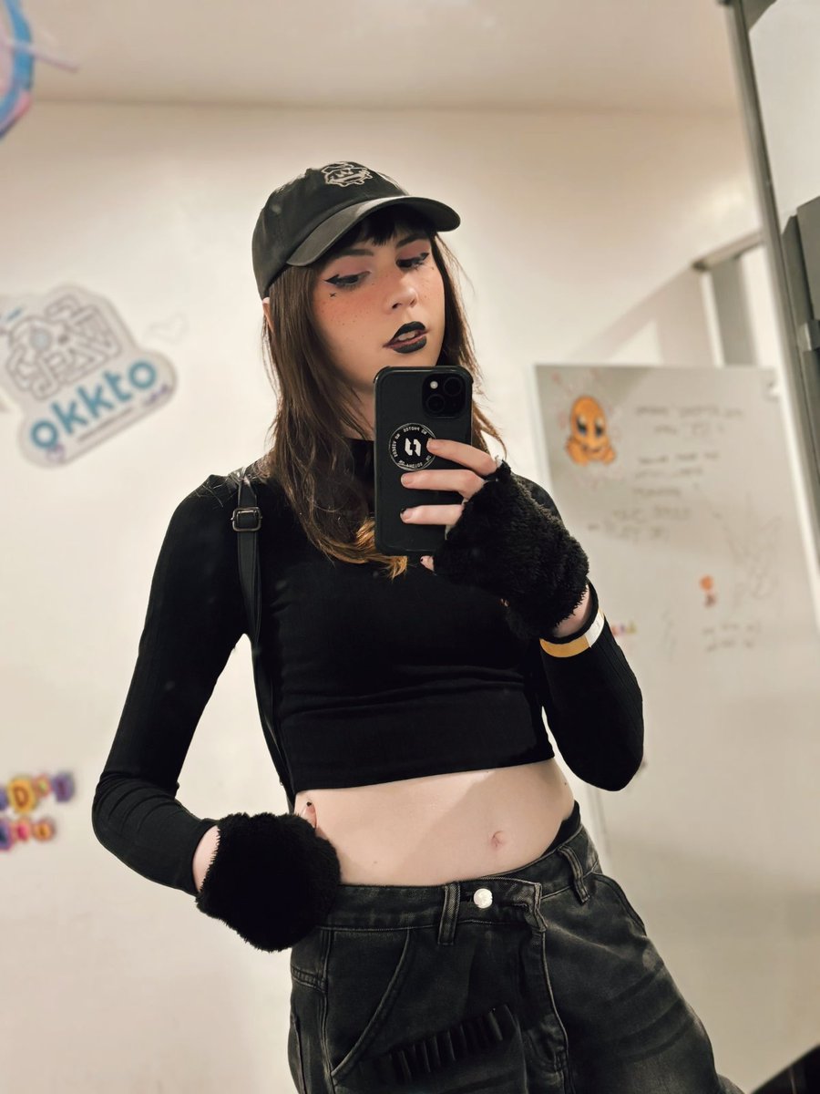 _WaterSpirit's tweet image. I’m like if a techno song turned into a trans girl