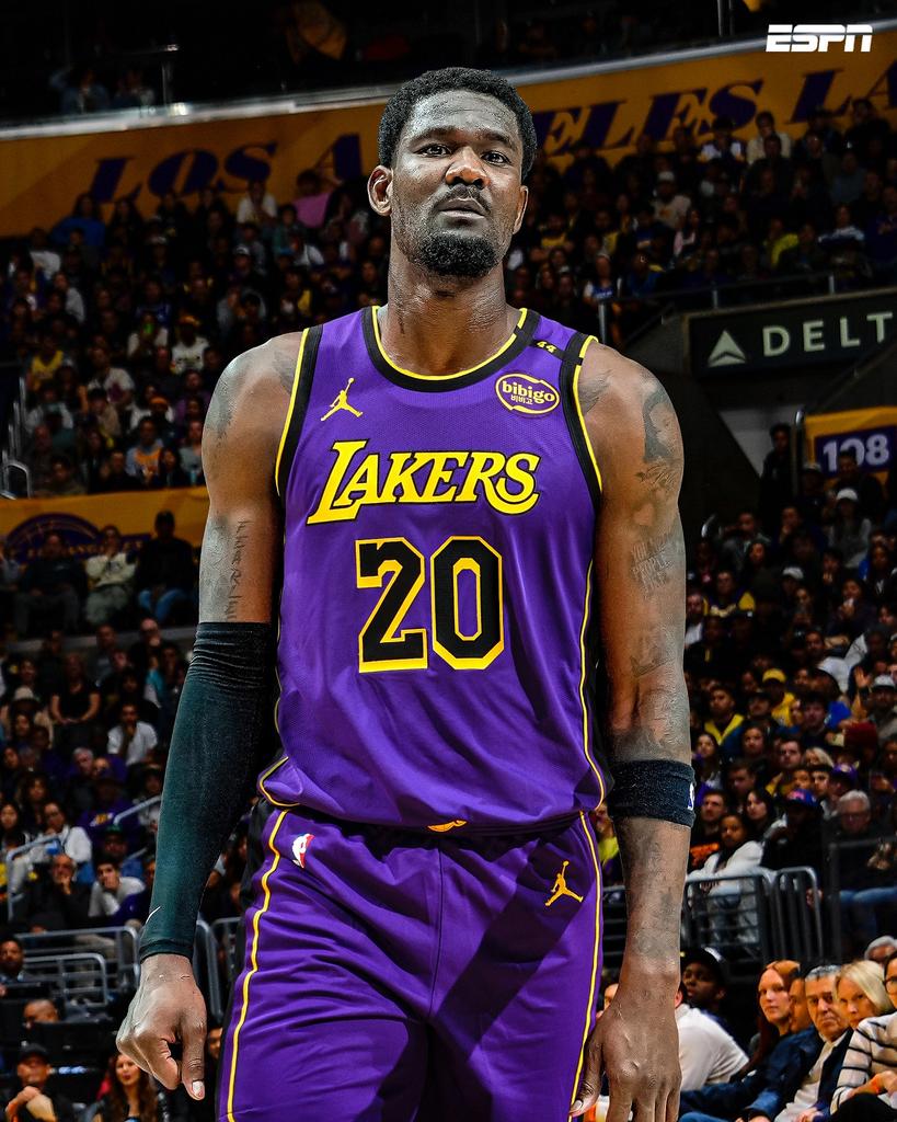 エイトン2年約16M
年8Mとか犯罪契約だな