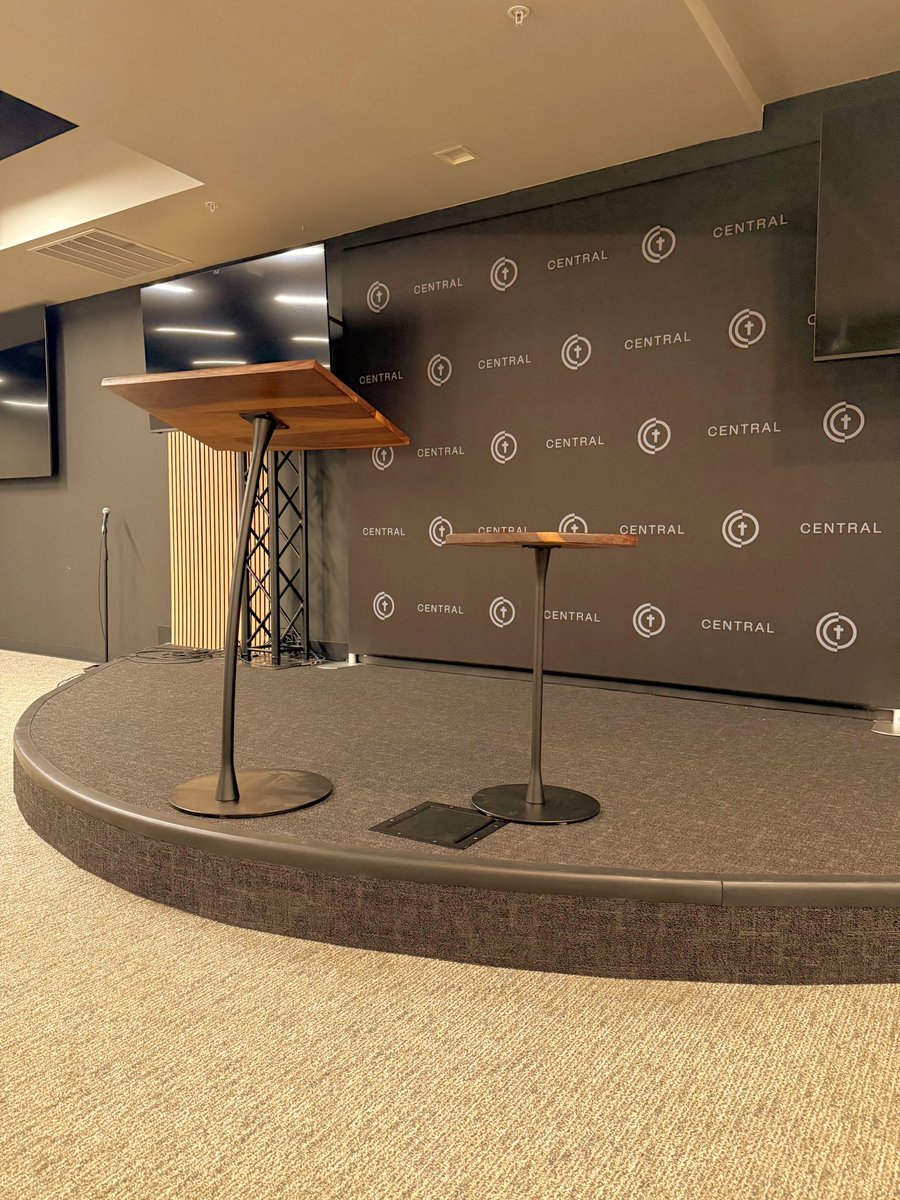 Daniel Patterson (@dlpatterson) on Twitter photo New pulpit.
Turned out exactly the way I hoped! New pulpit.
Turned out exactly the way I hoped!