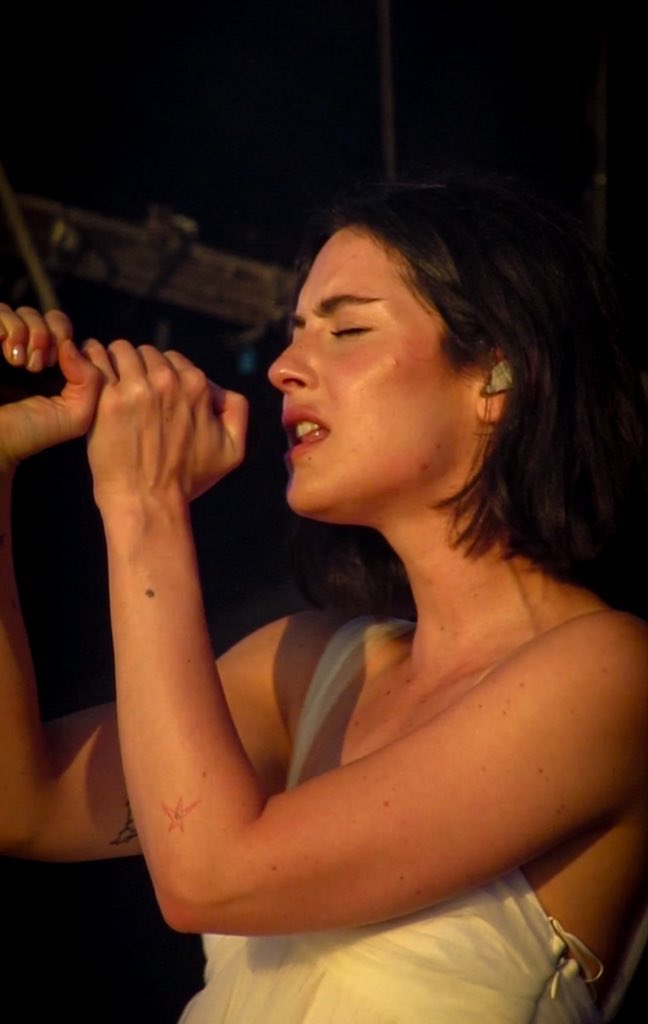 gracie 😭 photographed 😭 by 😭 me 😭