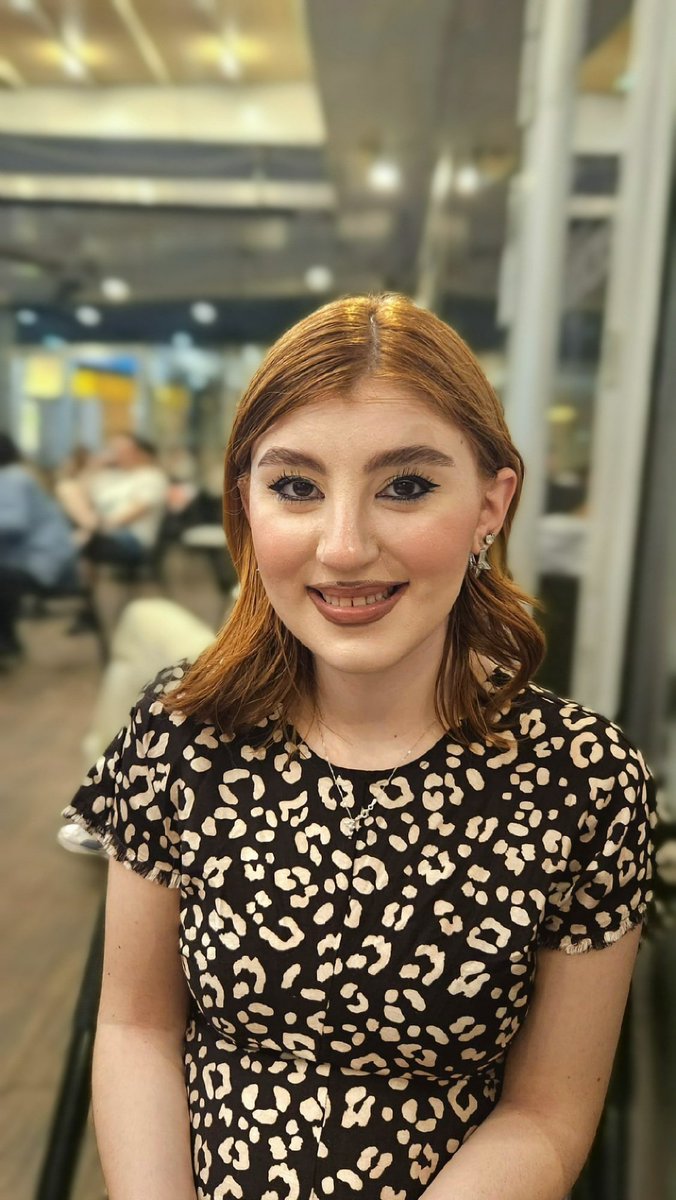 GizemBal1699's tweet photo. 👩🏻‍🦰🤎
#mirror #mirrorselfie #happy #wednesday #selfie #me #selfietime #new #copper #copperhair #dress #girl #beautifulday #beautiful #love #brown #good #day #goodday #summer #vibes #summervibes #istanbul #city #favorite #makeup #eyeliner #white #pink #twitter https://t.co/rX33AdlPQG