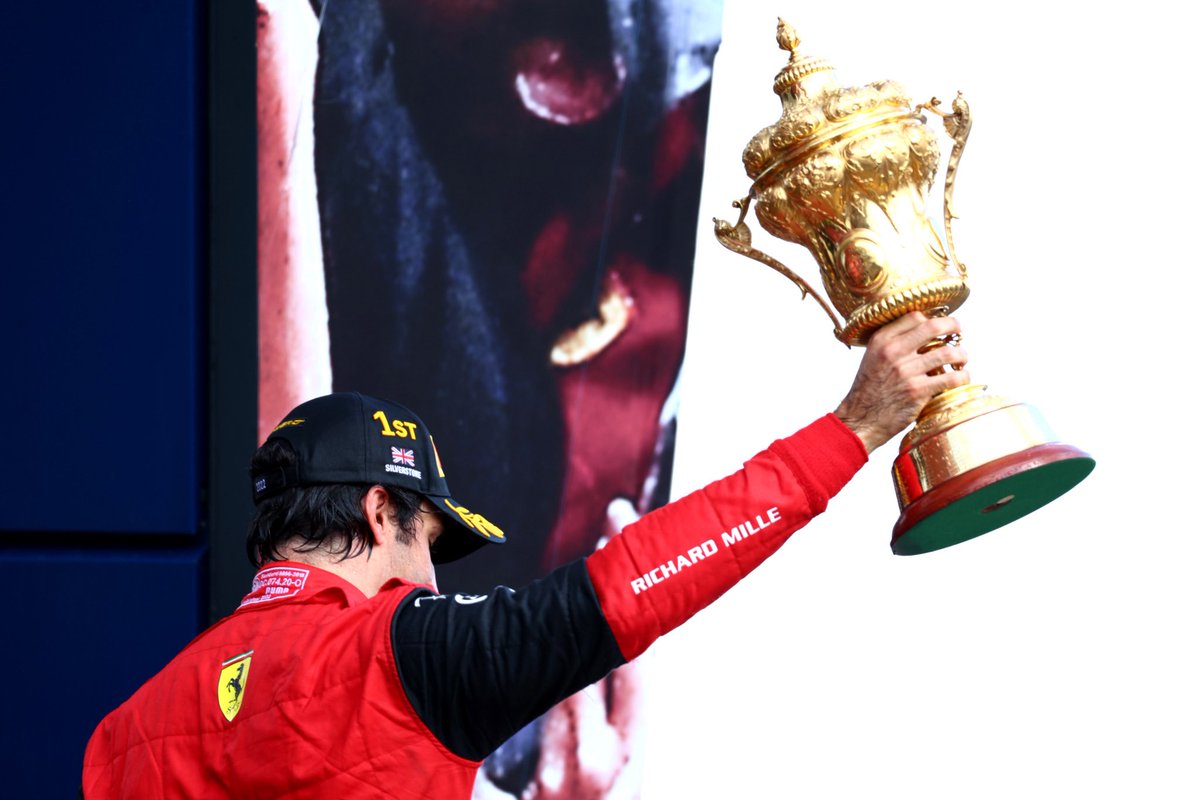 redsainz tweet picture
