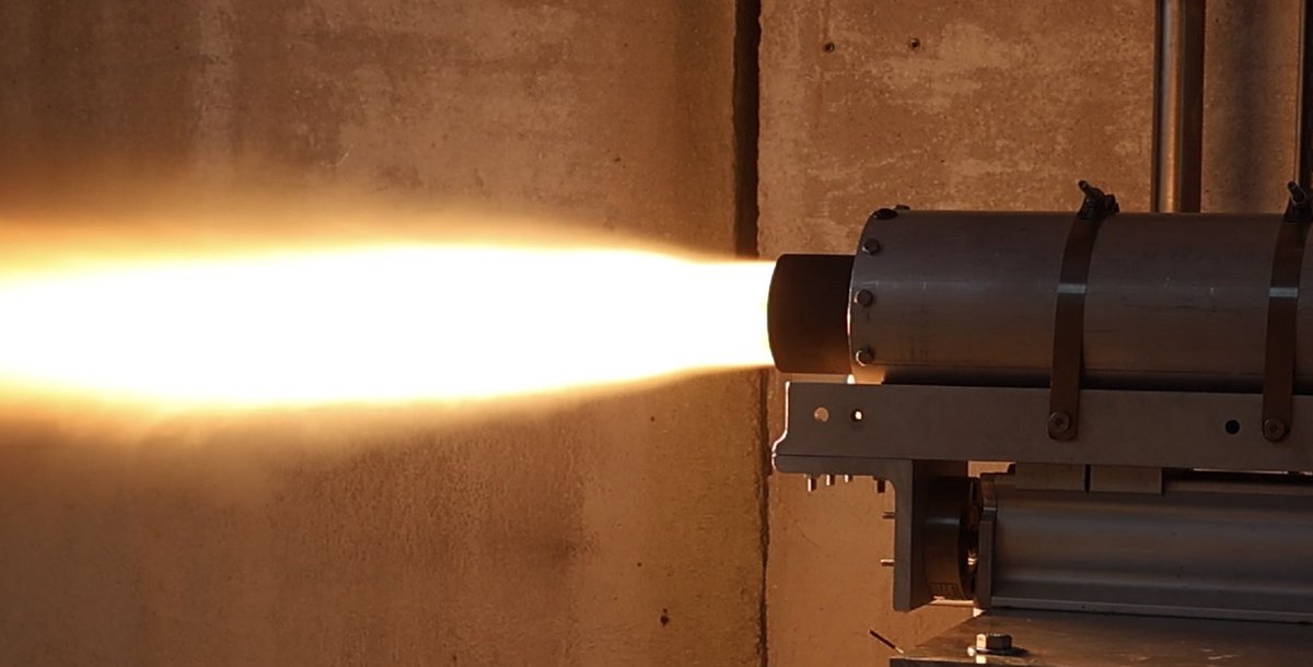 This is a view from a hot fire from a new stand with a new motor today. This is the seventh rocket test stand project I’ve worked on in the past 15 months. This one was cool, all remotely controlled oxidizer loading / unloading with solenoid valves. I also got to machine that