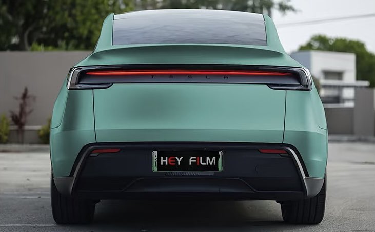 The Tesla Newswire tweet media
