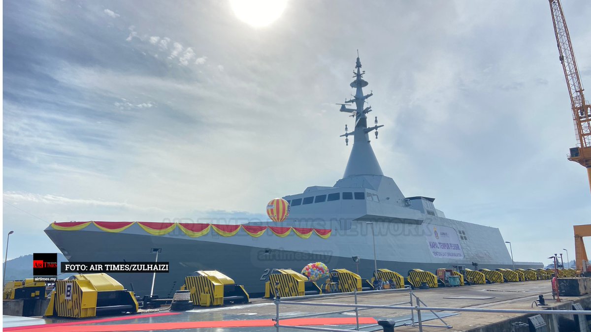 TheAirTimes's tweet photo. LCS2 kini diberikan nama RAJA MUDA NALA. Nama ini dipilih sebagai simbol keazaman, keberanian dan semangat juang tokoh tersebut dalam mempertahankan kedaulatan negeri Selangor.
@LUNAS_MY @MarkasATM
#AirTimes #Malaysia #LCS2 #LUNAS #TLDM https://t.co/5wIDFDq0Af
