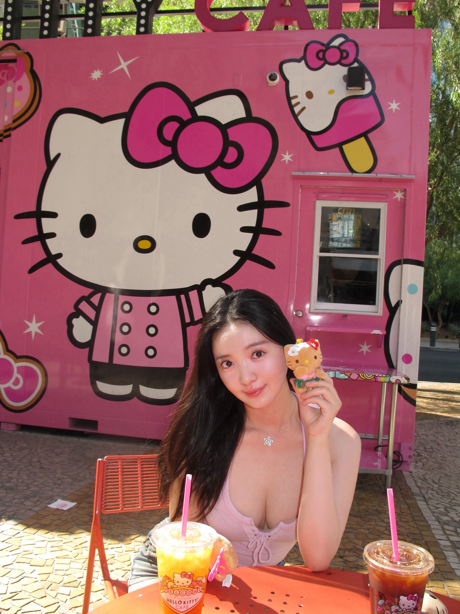 HelloKitty - Search / X