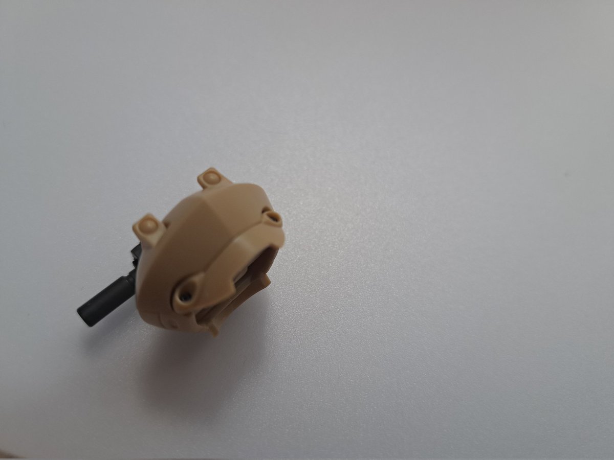 90Ien's tweet photo. #フルメタル・パニック　#メダロットS
M9「お前らは良いよなー、俺は主役に殆ど乗ってくれずにに乗り換えられたのに、お前らはメチャクチャ乗って貰えて！、不遇機体の恨みを味わえ！」
茶サベージ「只の逆恨みじゃ」
三番目になりました https://t.co/5QPys9ph3U