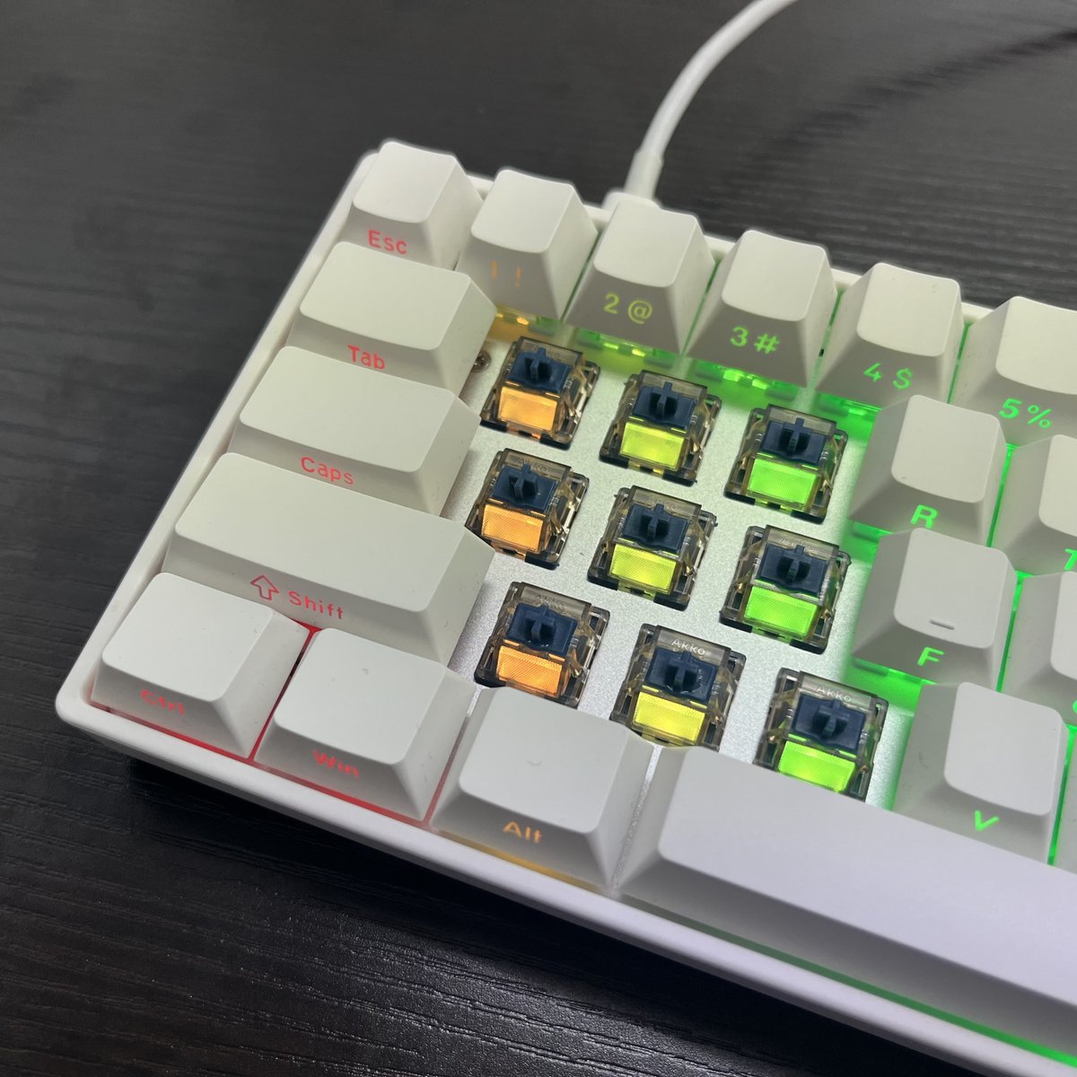 AkkogearJP's tweet image. FUN60シリーズに「Astrolink Magnetic Switch」を装着した場合、ドライバー上に専用のスイッチ選択項目は現時点で表示されません。

→設定は「Windy / Glare」をご選択ください。
※今後のアップデートで対応予定です。

#MonsGeek #FUN60 #ラピッドトリガー