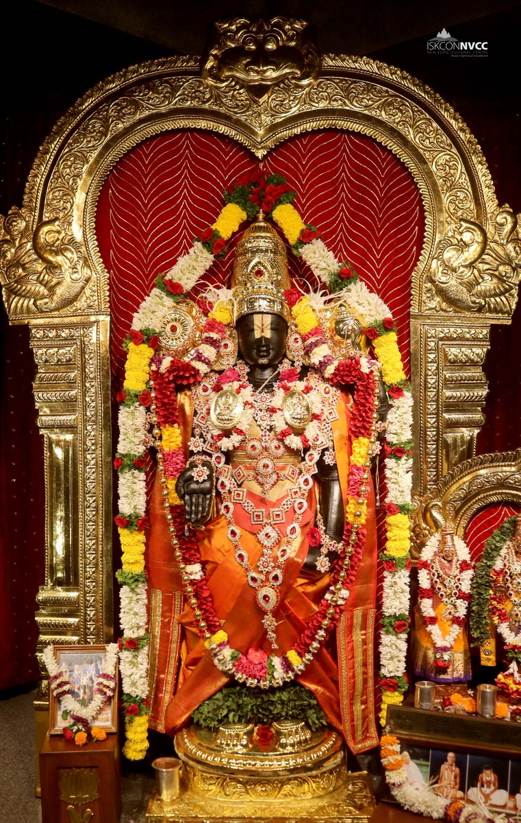 ISKCONPune's tweet photo. 🙏🏽Today's Darshan 📿 🗓03-07-2025🙏
🌷Sri Balaji🌷
🚩@ISKCONNVCCPune🚩
.
.
#ISKCON #ISKCONNVCC #ISKCONNVCCPune #ISKCONPune
#3rdjuly #3rdjuly2025 #Thursday #Vrindavan
#Harinaamsankirtan #Radheshyamdas #Radheradhe
#Sankirtan #Kirtan #Mayapur #Prabhupada #iskconmandir #GVE https://t.co/QHYOta4VIl