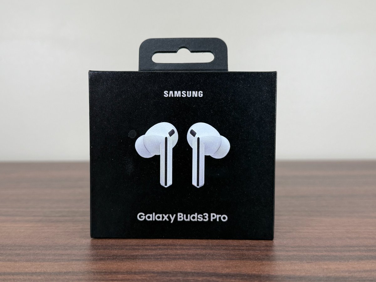 BRAND NEW 3rd Galaxy Buds 3 Pro Giveaway now live! This is a new one.

To enter (perform 4 easy steps):

1 - Click here and Reserve the Fold 7: howl.link/0ipbx0hbyra9b
(provide name and email to reserve, no obligation to buy)

2 - Take a SCREENSHOT of the reservation page after
