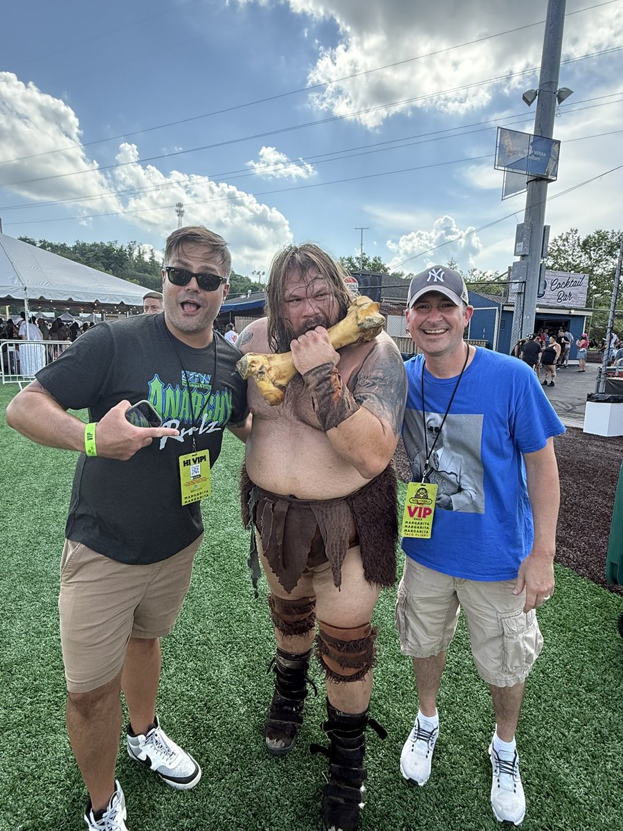 Killer day at Tacos and Tequila in Washington, PA w/friends. Grabbed a pic with <a href="/realdanimo/">Dani Mo</a> and <a href="/beastmanhusk/">Beast Man ビーストマン</a>. Always cool catching them live whether it’s Chillicothe, McMechen, or on a baseball field at a taco, tequila, and rap festival… <a href="/Bird33WV/">Ed Boggess</a>