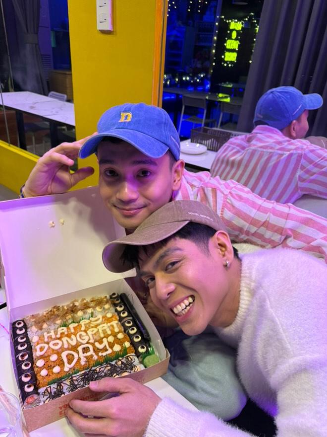PaulogeerenP's tweet photo. Labyu u two
Ingat always and have a great day ahead 
🤟🫶🏻😇 https://t.co/3jpO59OS5E