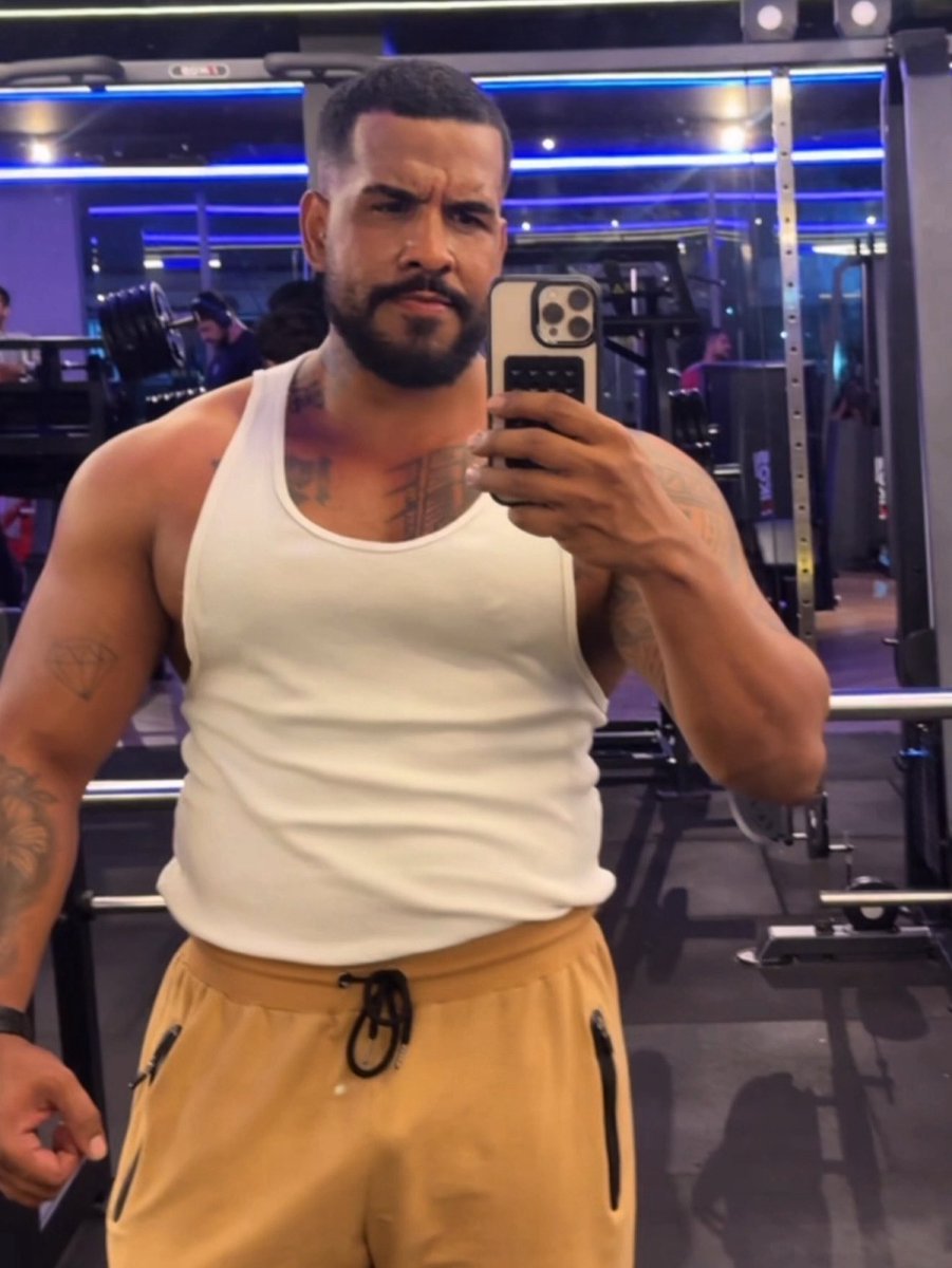 CHRISTHIANFE's tweet photo. BOA NOITE 🔥 https://t.co/MIsoX7ffe0