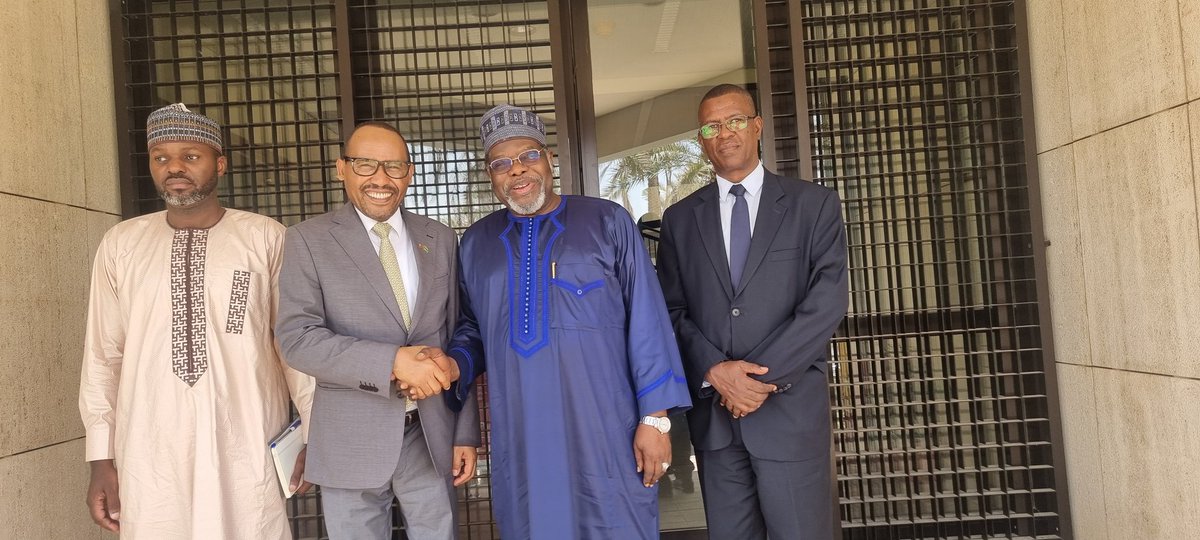 Pleasure to have met with HE Iya Tidjani, Amb of Cameroun to the KSA &amp; Dean of African Diplomatic Corps, &amp; discussed ranges of bilateral &amp; multilateral relations &amp; cooperation between the two countries, #Ethiopia and #Cameroun.
<a href="/MuktarKAbdu1/">Muktar Kedir Abdu (PhD)</a>