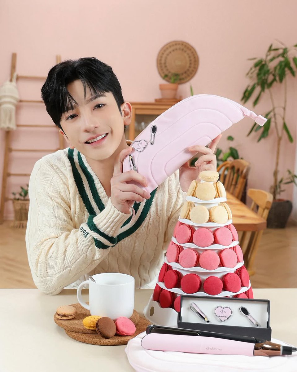 ansonlo_intl_fc's tweet photo. 👱🏻♂️💬2025/7/3 IG Post
もうすぐ僕の誕生日〜 今年の願いは…神徒みんな👶🏻と一緒にチャリティーをすること!🙆🏼♂️
ピンク色のソフトな収納ポーチをデコレーションして、誕生日をお祝いしませんか?♥️
#ghd #ghdHK #ghdpink25 #ghd雪葩粉紅慈善系列 #ghdChronos #ghdGlide #ghdCharity
#アンソン・ロー https://t.co/0EVbLknH7L