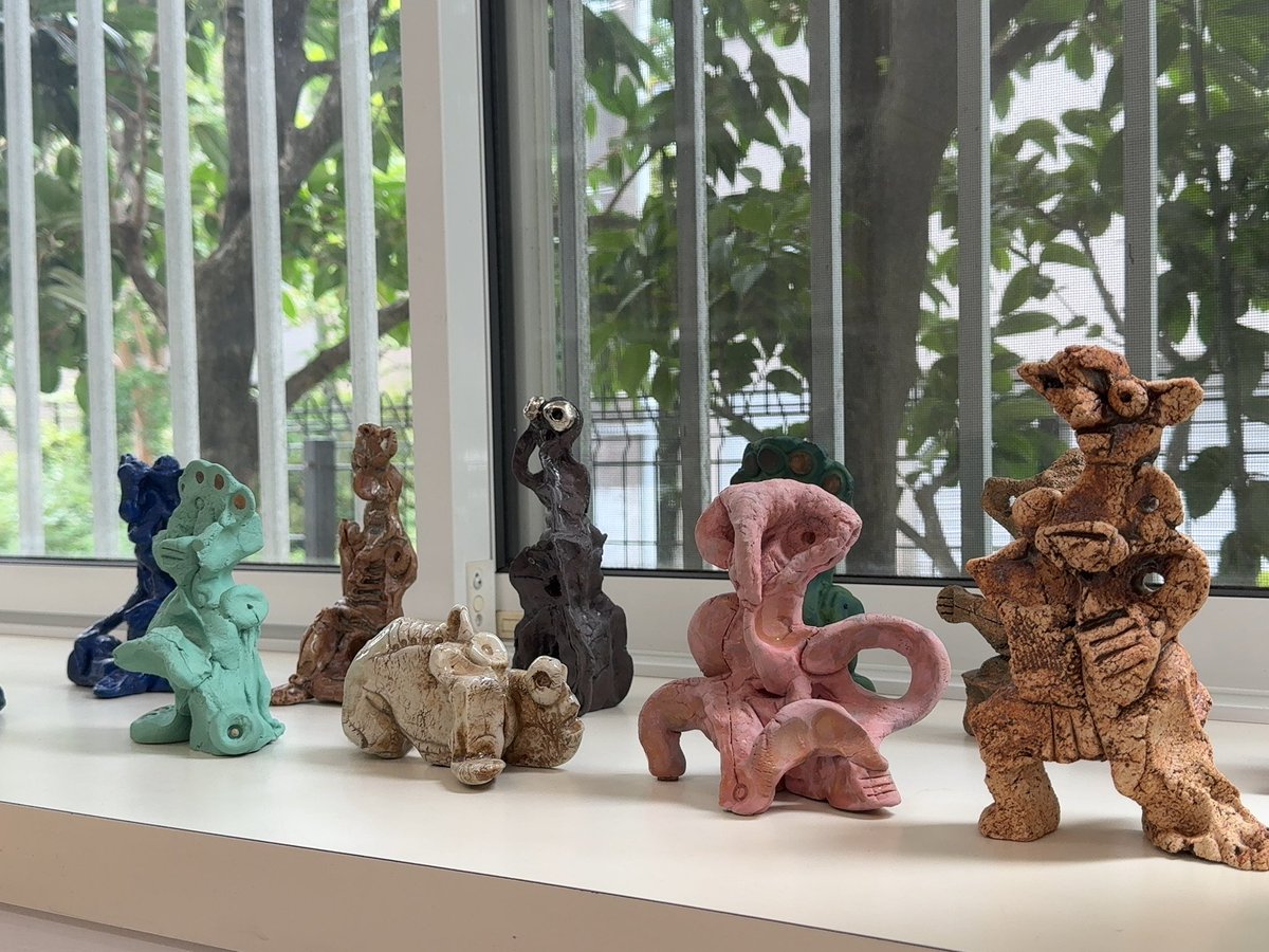 mochiunagi's tweet photo. Gallery21yo-jで藤原彩人 「像景化 - Figurative Landscape -」を見てきた。抽象と具象の合間にあるようなでっかい作品が素晴らしいのはもちろんだけれども、小さい作品も展示されているのはありがたい。別の味わいがあるし、購入しやすいサイズ感だ。 https://t.co/lycLgCOa4Z