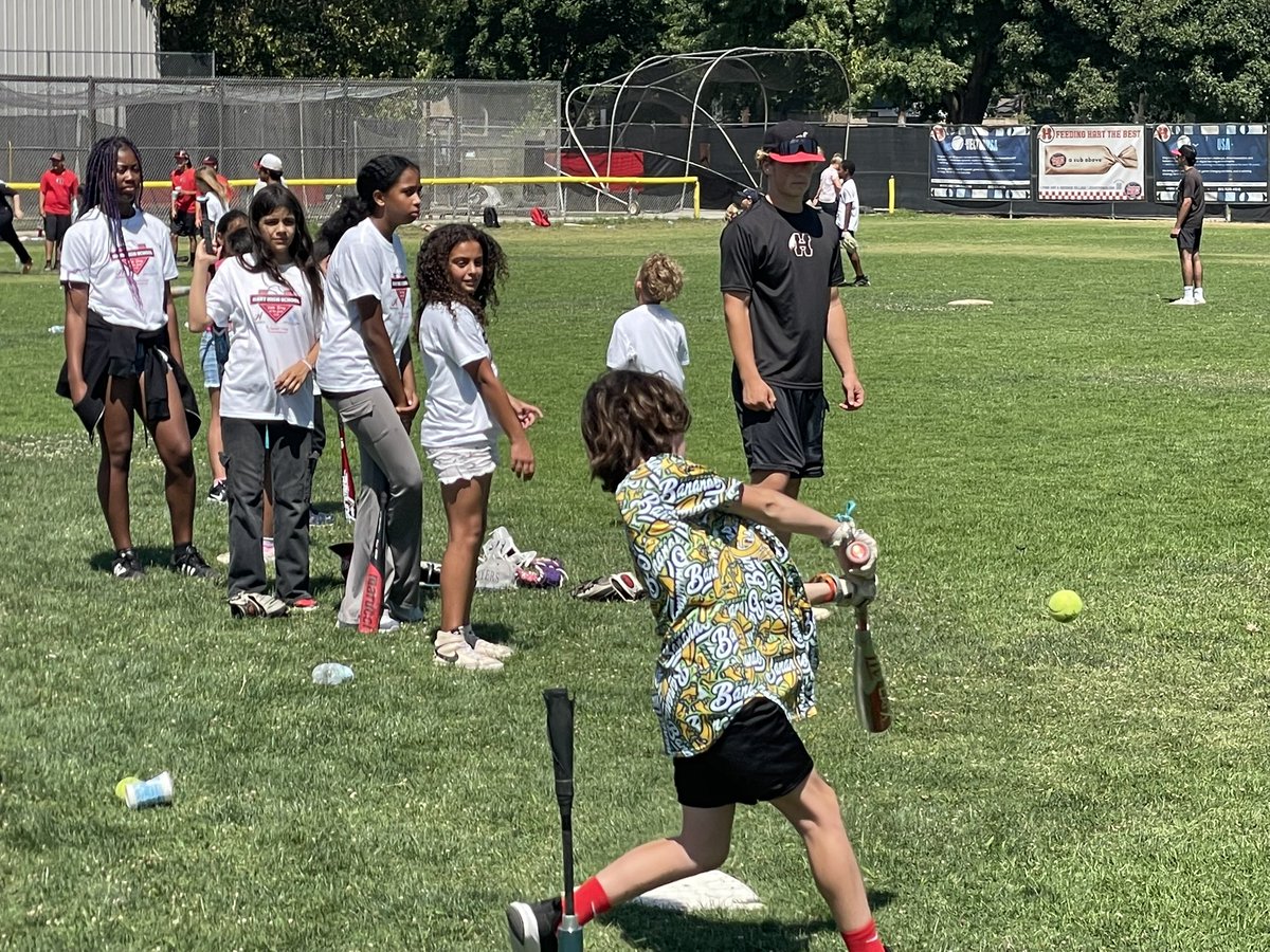 Owen Pontius (@pontiusowen) on Twitter photo I had a fun day volunteering at the annual Boys and Girls Club of Santa Clarita āKids Day at the Fieldā.
<a href="/hart_baseball/">Hart Baseball</a> <a href="/bradmeza1808/">Brad Meza</a>
<a href="/TheChrisRubio/">Rubio Long SnappingĀ®</a> I had a fun day volunteering at the annual Boys and Girls Club of Santa Clarita āKids Day at the Fieldā.
<a href="/hart_baseball/">Hart Baseball</a> <a href="/bradmeza1808/">Brad Meza</a>
<a href="/TheChrisRubio/">Rubio Long SnappingĀ®</a>