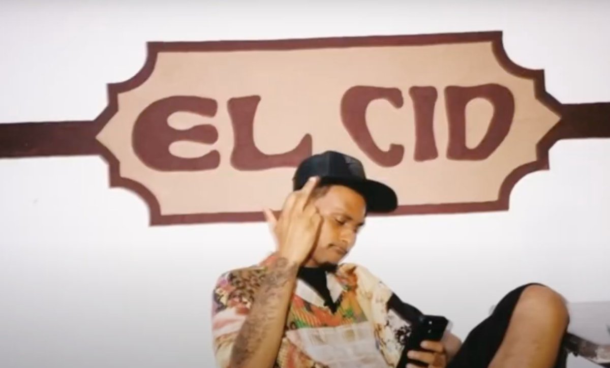 HipHopHundred tweet media