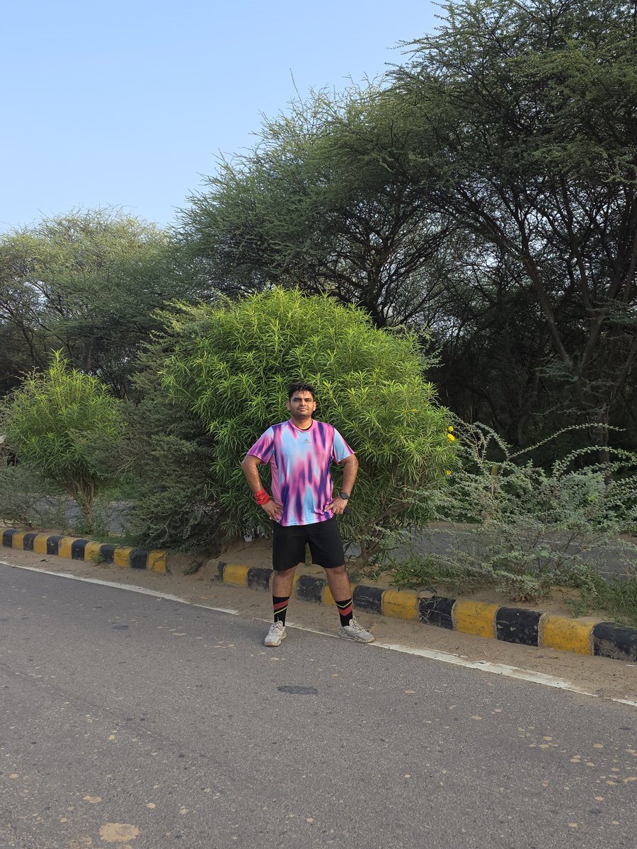 For a change switched to hill repeats instead of usual tempo, Seems like I need a lot of uphill run practice 

#running #runner #RoadToLeh
