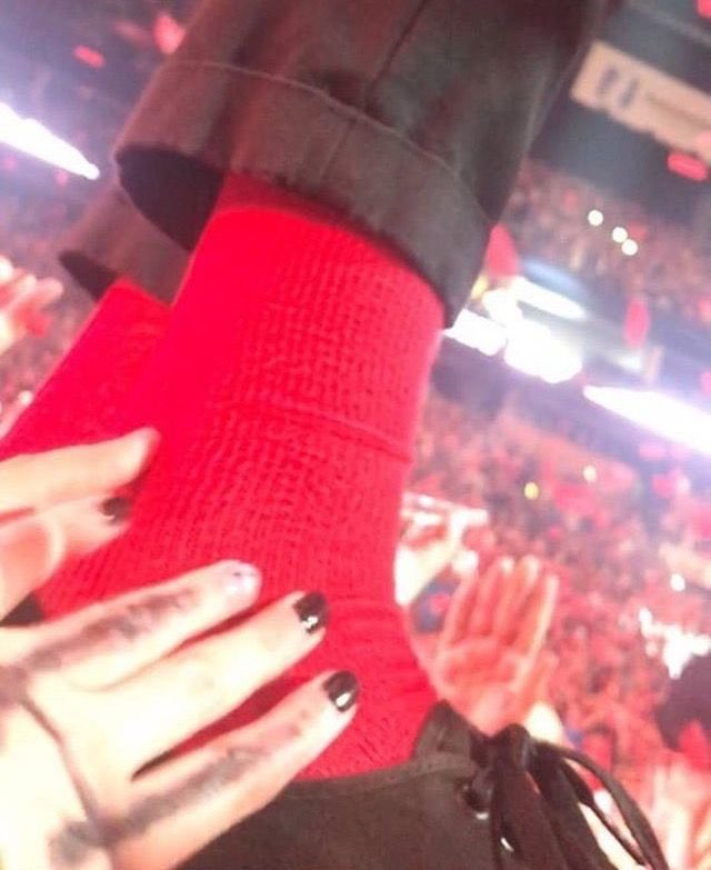 has anybody realized yet that come oct we're going to get fan perspective pics like this again of tylers red socks on his trees platform. itll be like we never left. cmon wake up you hit ur head. labubu? addison rae? what are you talking abt? we have to go camp for our ERS show
