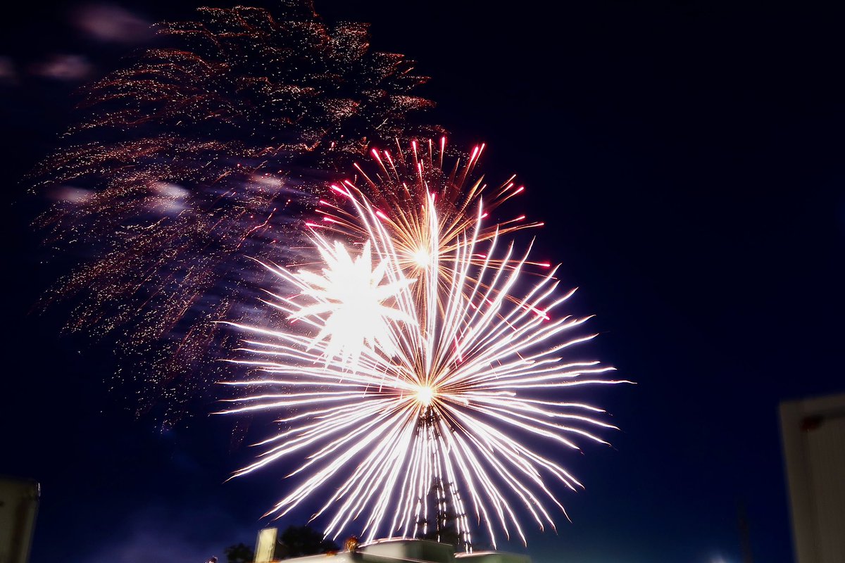 MayorKevinAshe's tweet image. Thank you to everyone who joined us yesterday to celebrate Canada Day in Pickering! 🇨🇦

From family fun at Esplanade Park to live music and a spectacular fireworks show at Kinsmen Park, it was a day full of Canadian pride and community spirit.

#PickeringProud #CanadaDay