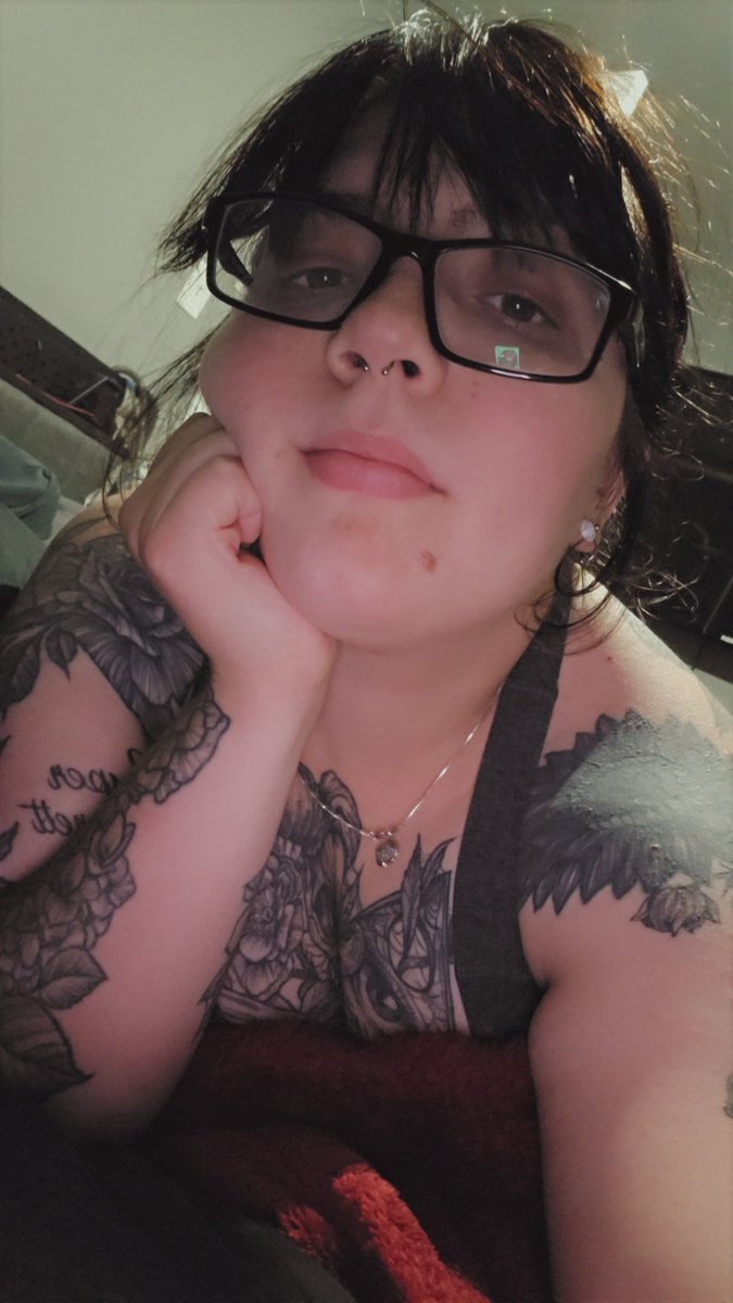 LifewithCasper's tweet photo. Hi guys! Long time no see. Life has been kicking my butt since becoming a mom and all. I hope to be posting more. I'm trying to be more active on here and tiktok. I'll post links soon! 🤍 https://t.co/FHoV1AgcYi
