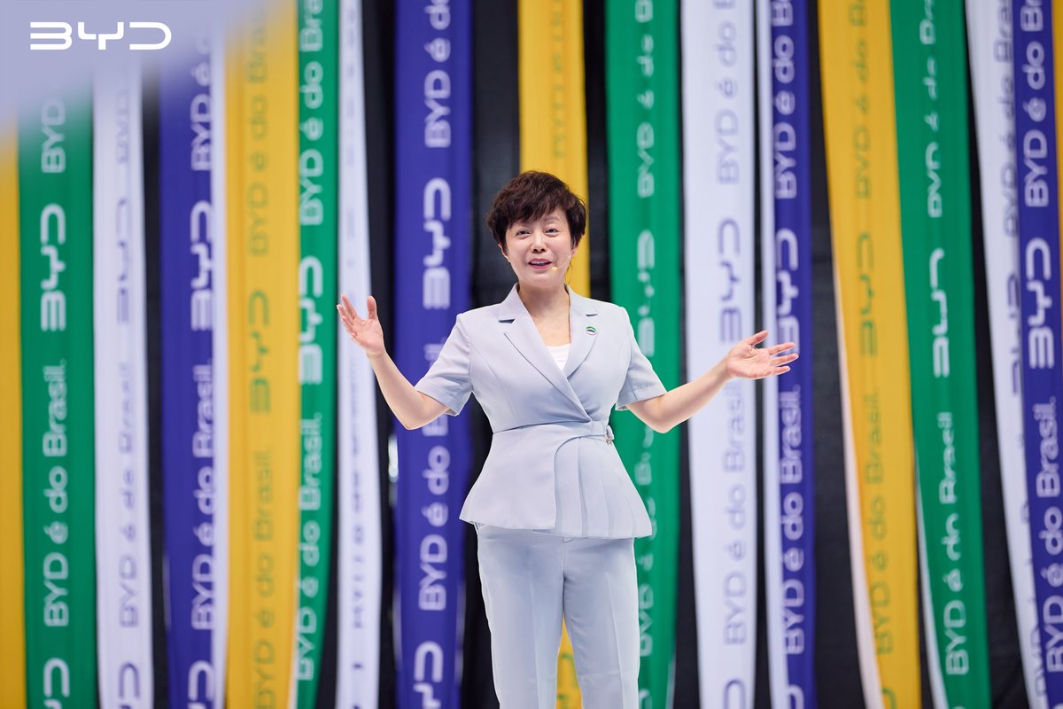 BYDCompany's tweet image. The first vehicle produced by the BYD&apos;s Camaçari factory in Brazil, BYD DOLPHIN MINI, has rolled off.

This next-generation facility combines innovative technology with Brazilian talent to deliver affordable, modern EVs, advancing sustainable transportation in Latin America.