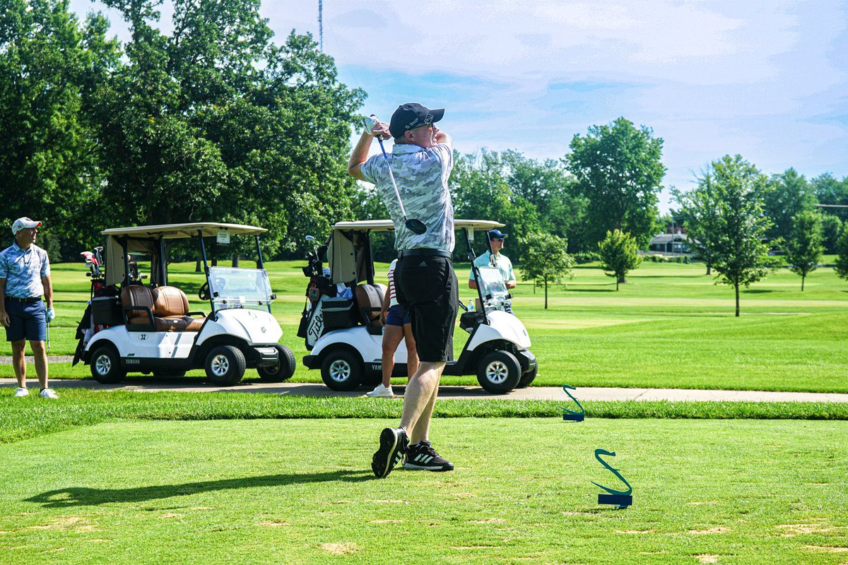 Man Monday was such a cool day for so many reasons! Kudos to the Zach Johnson Foundation for all the positive ways they help create better paths for kids and families in the Cedar Rapids area!

Also now the biggest Chris Kirk fan!

Photo credit: Ed Kempf and Golf Hecklers