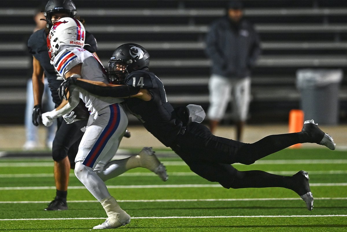 Guyer linebacker Caleb Fowler announced Wednesday his commitment to play college football at Army.

The rising senior earned that opportunity after a standout showing for the Wildcats last year.

Story: dentonrc.com/sports/high_sc…